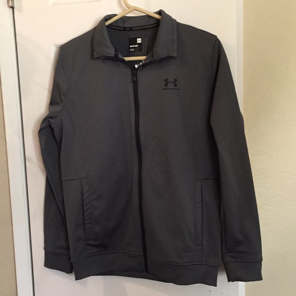 Under Armour sportsty tricot jacket size s/m new